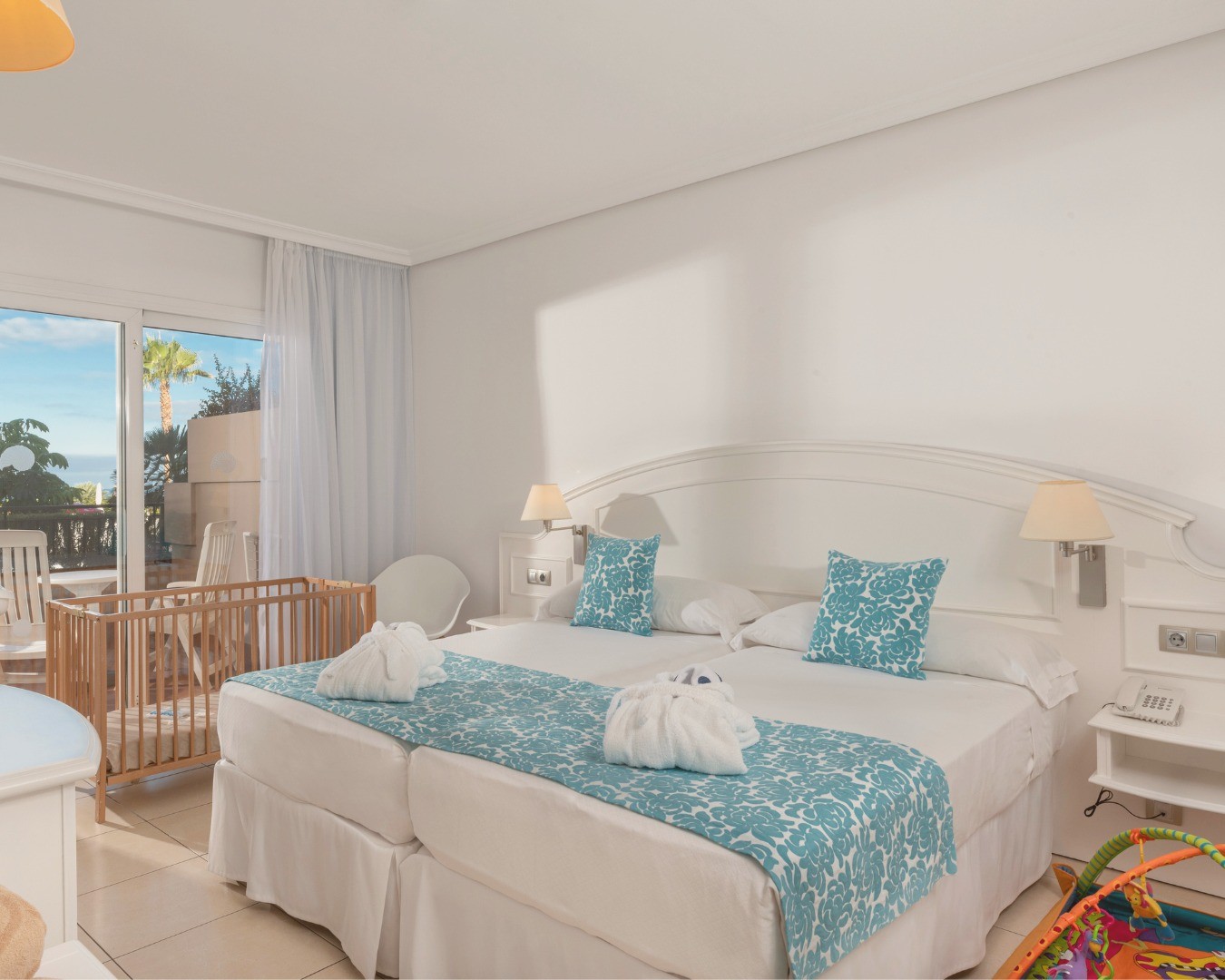 hotel_img