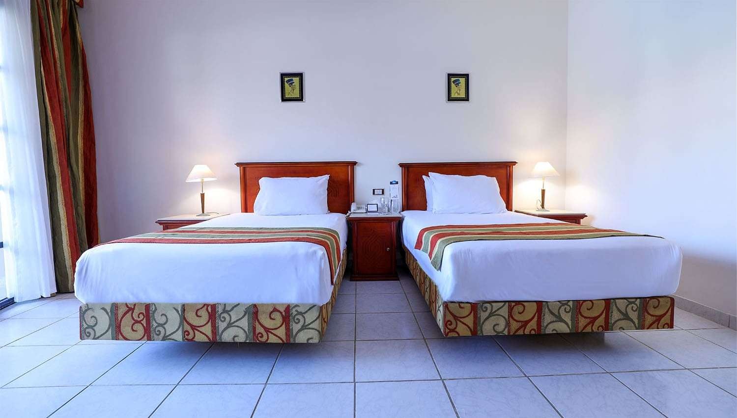 hotel_img