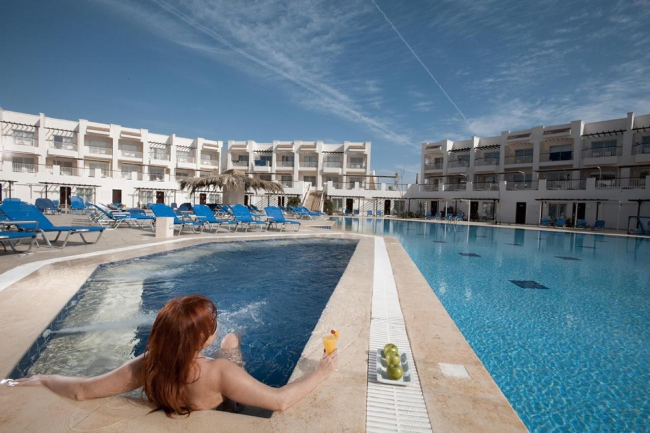 hotel_img