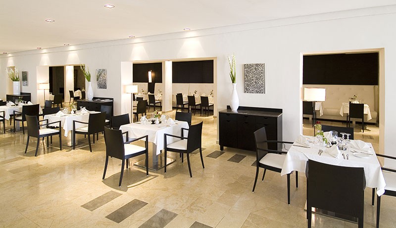 hotel_img