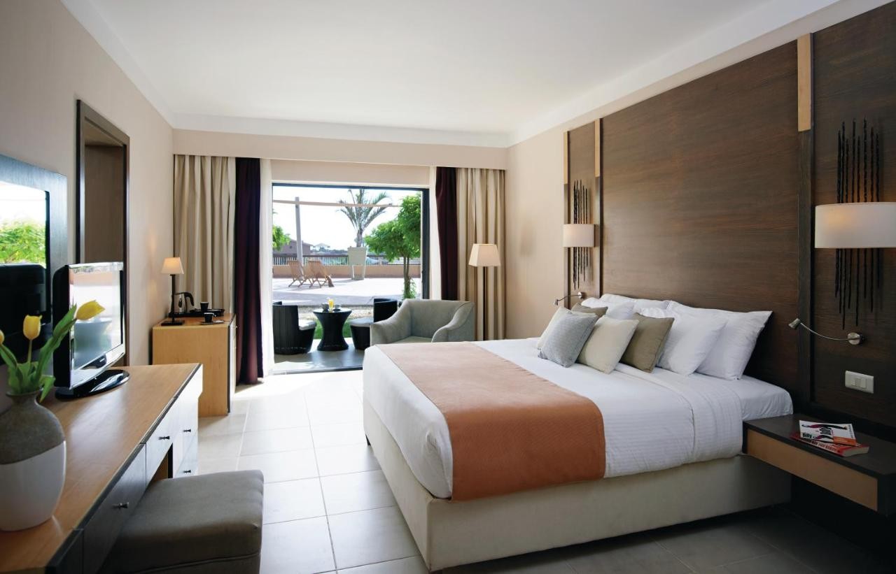 hotel_img
