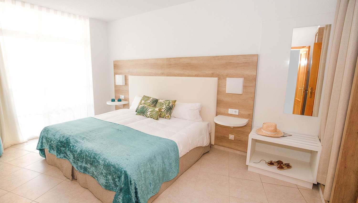 hotel_img