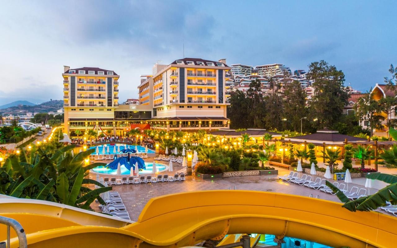 hotel_img