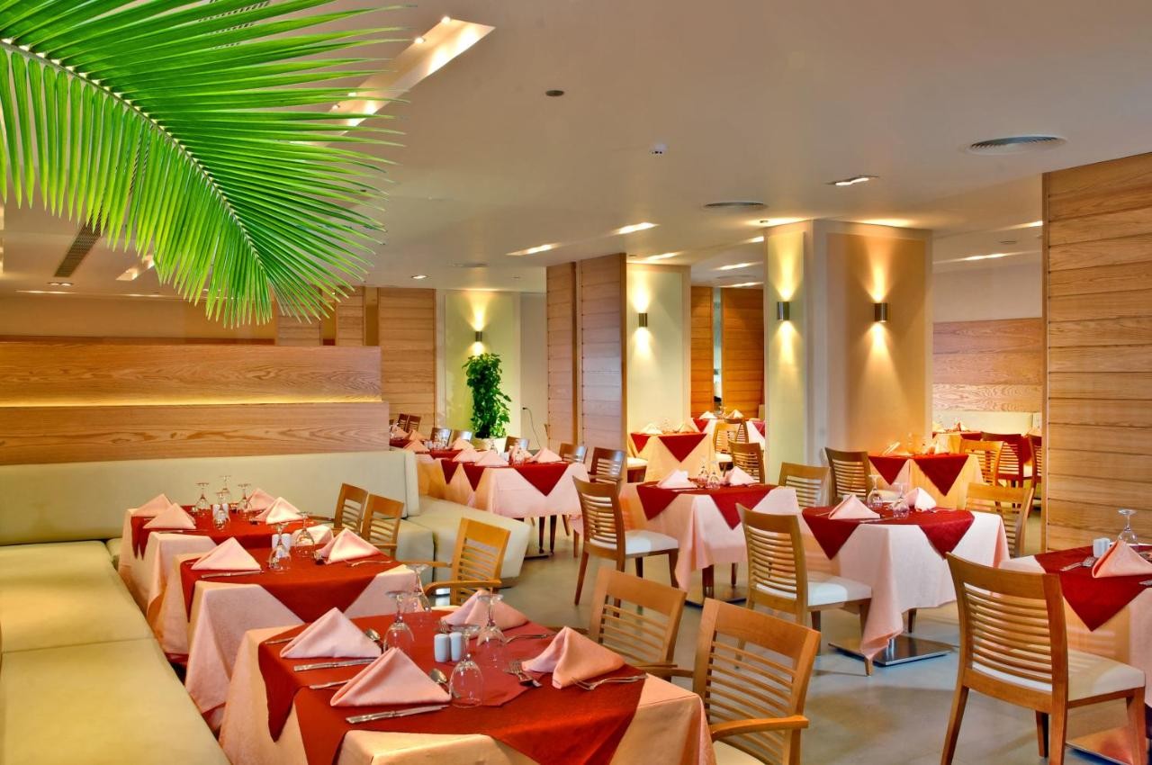 hotel_img