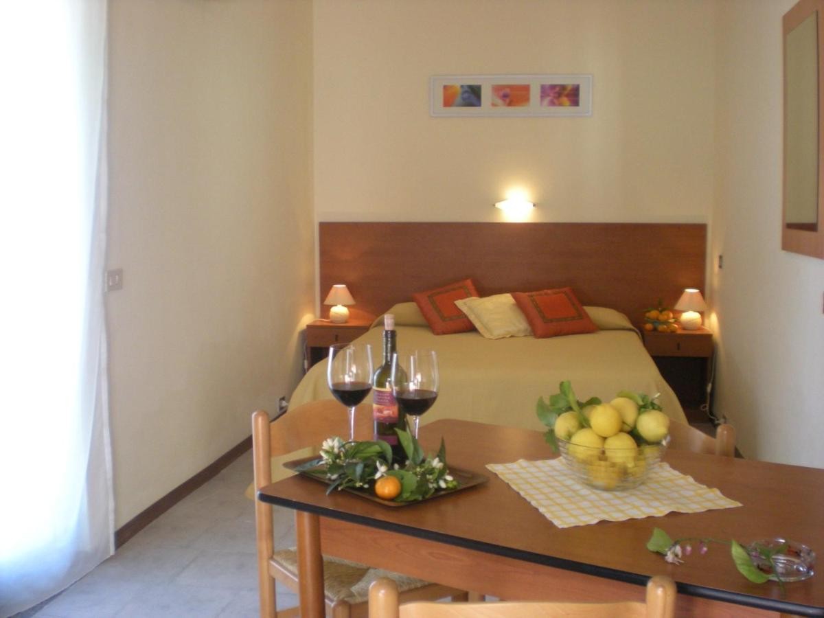 hotel_img