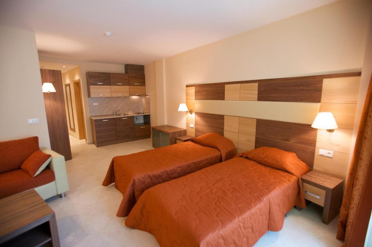 hotel_img