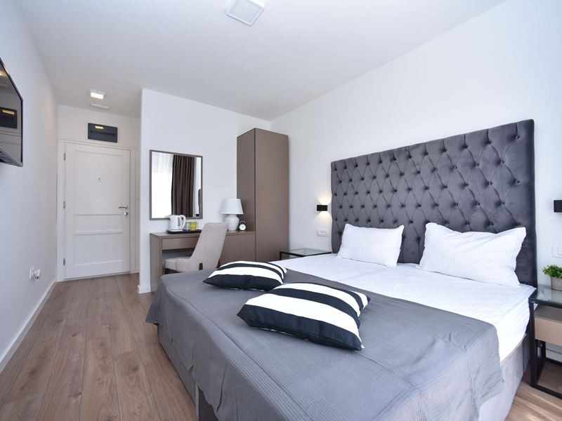 hotel_img