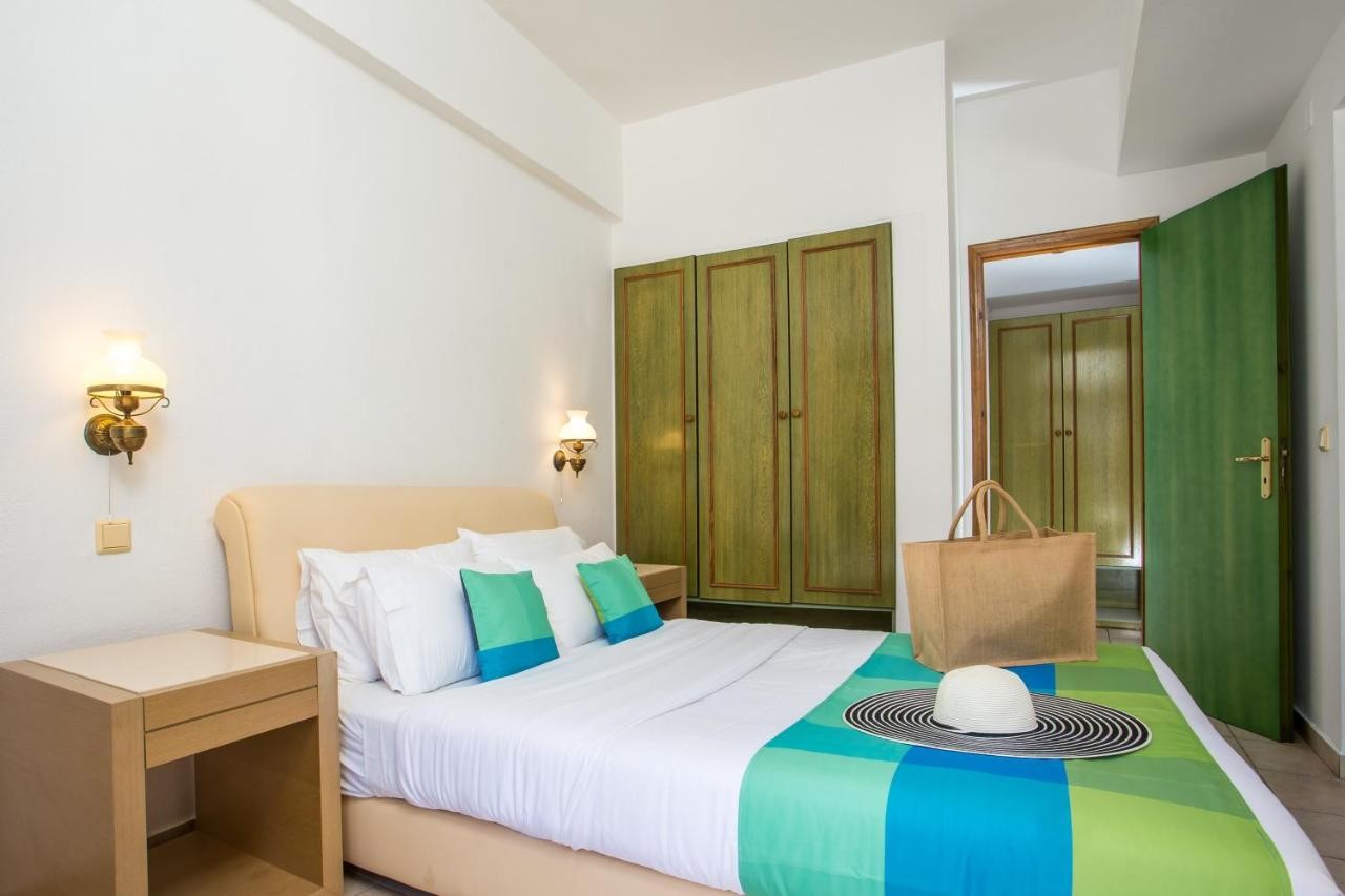 hotel_img