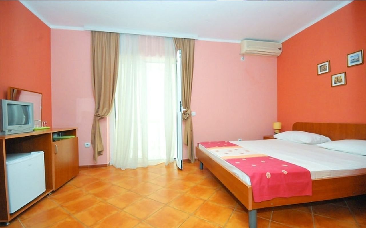 hotel_img