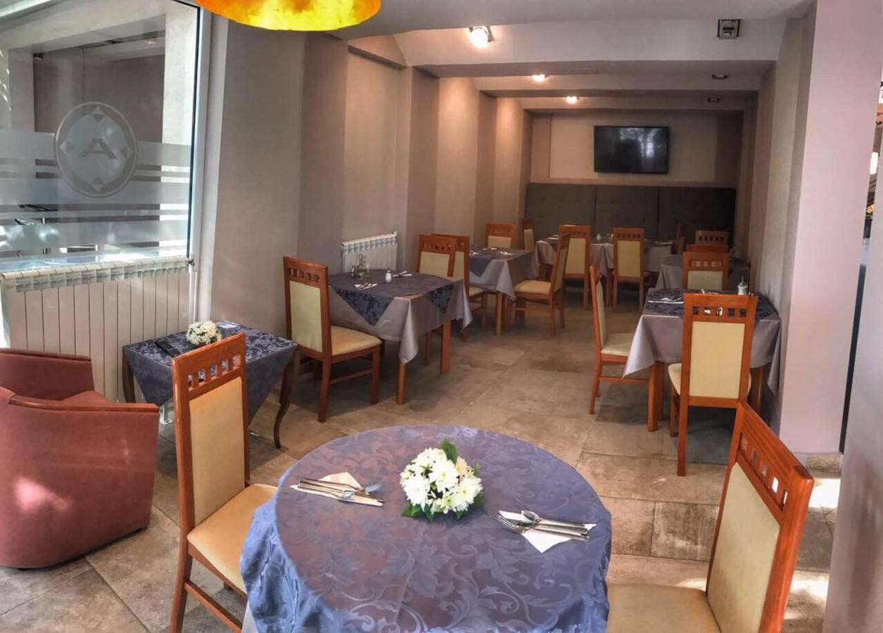 hotel_img