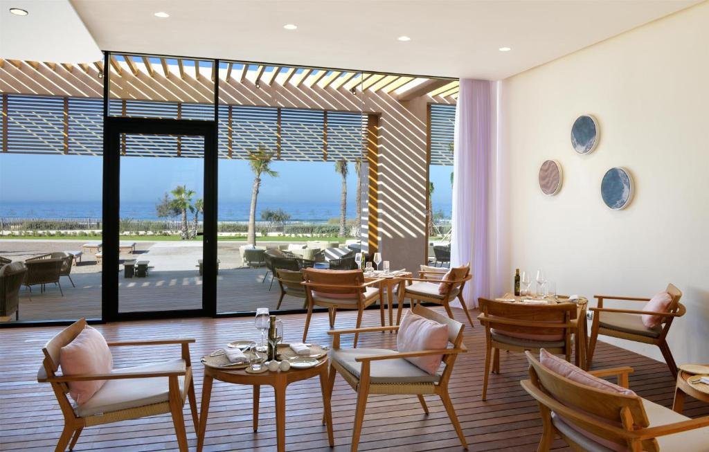 hotel_img