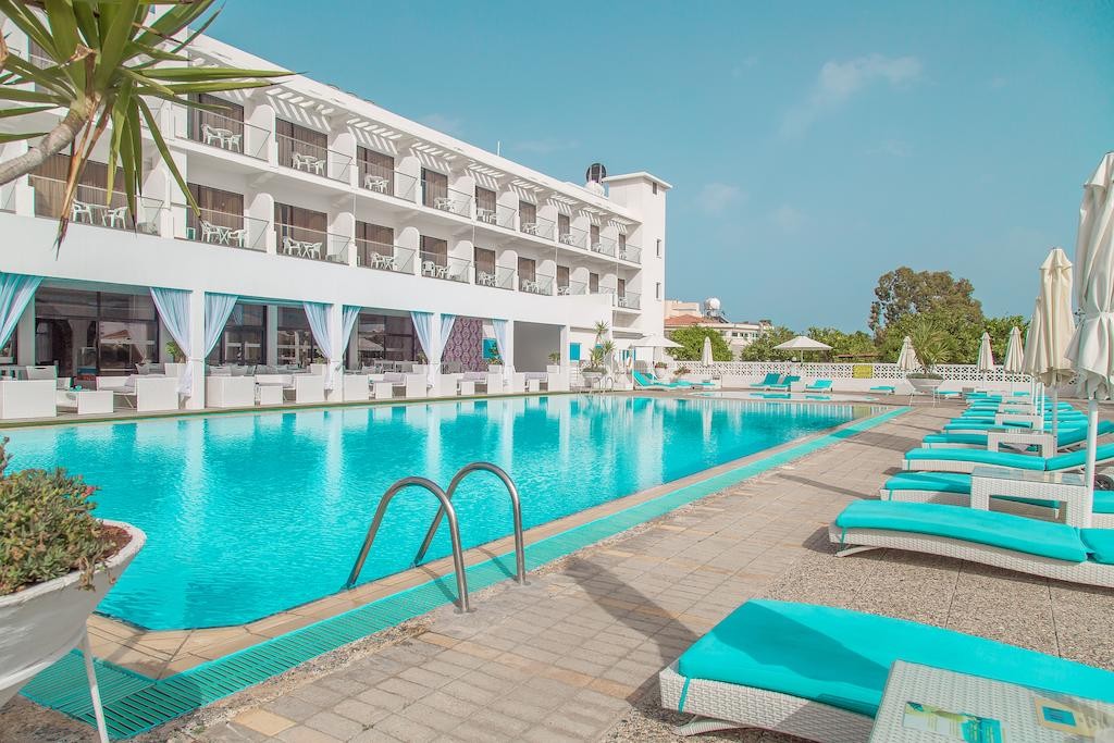 hotel_img