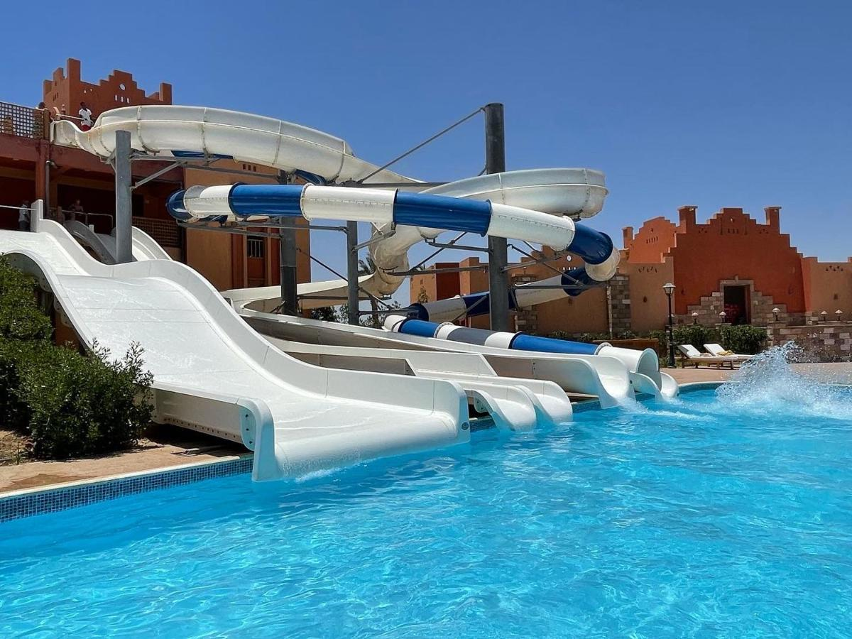 hotel_img
