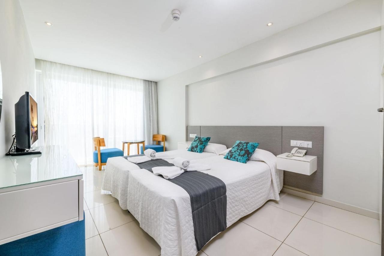 hotel_img