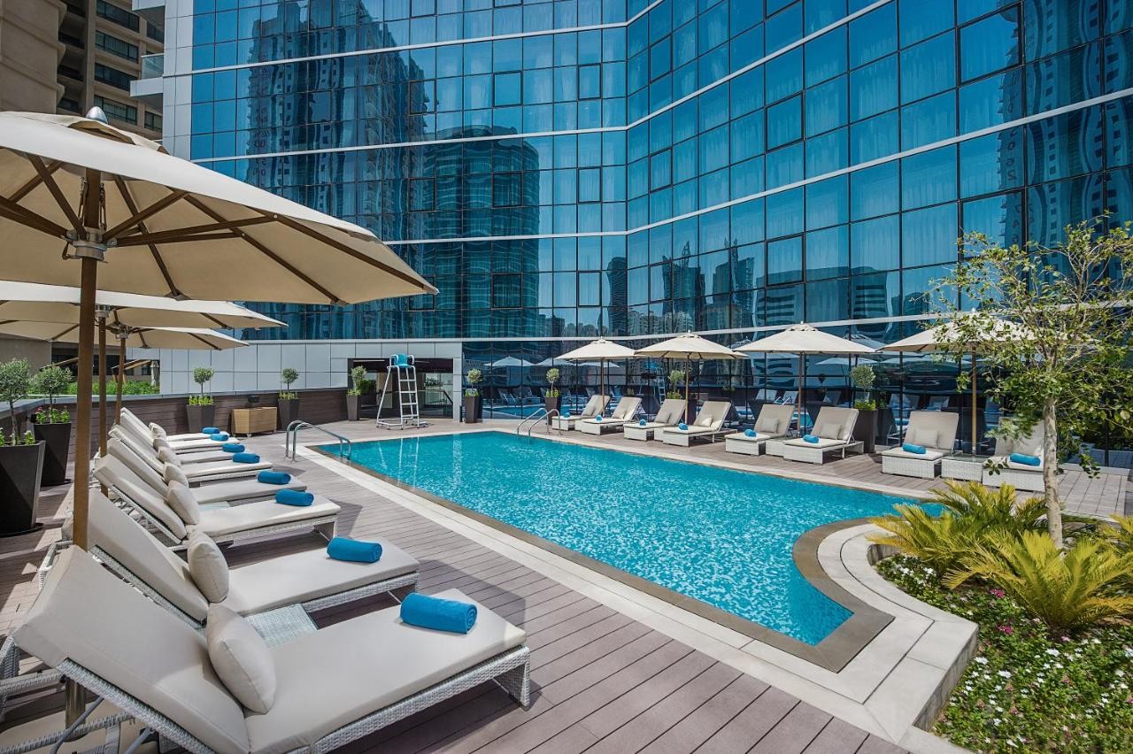 hotel_img