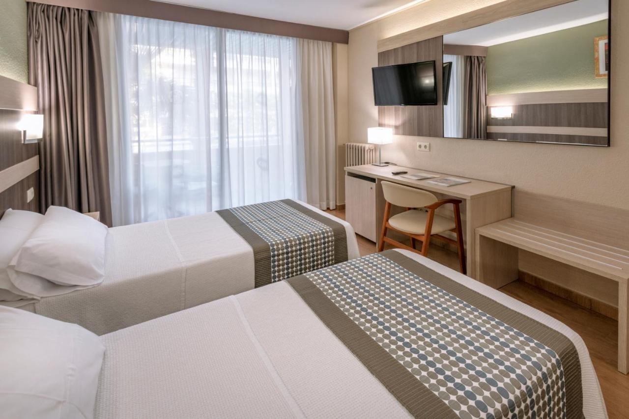 hotel_img