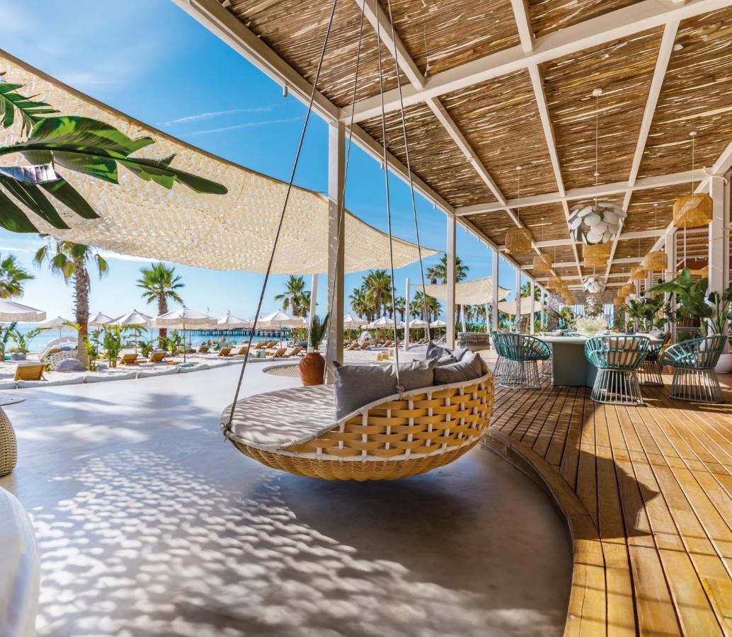 hotel_img