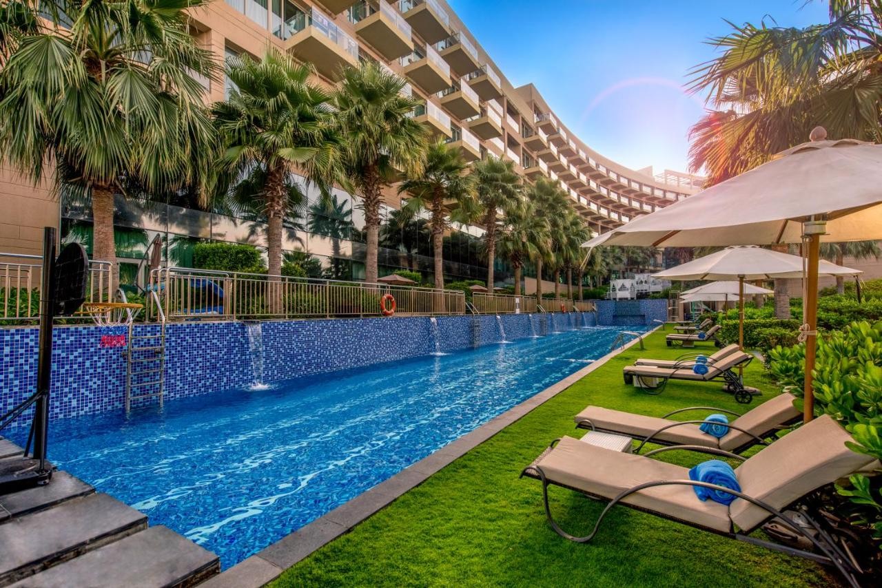 hotel_img