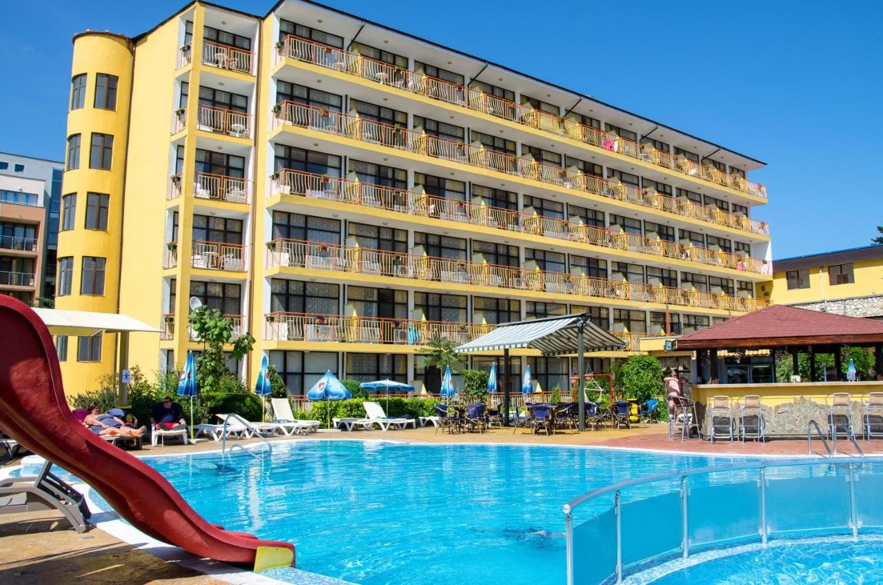 hotel_img