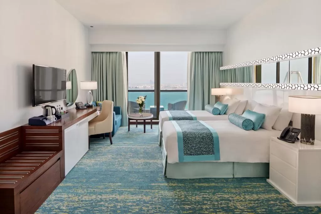 hotel_img