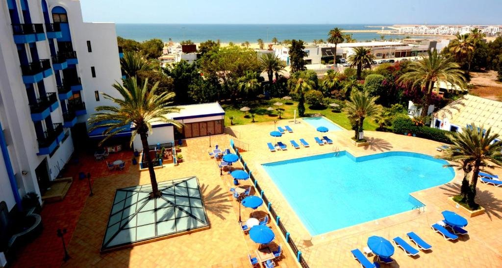 hotel_img