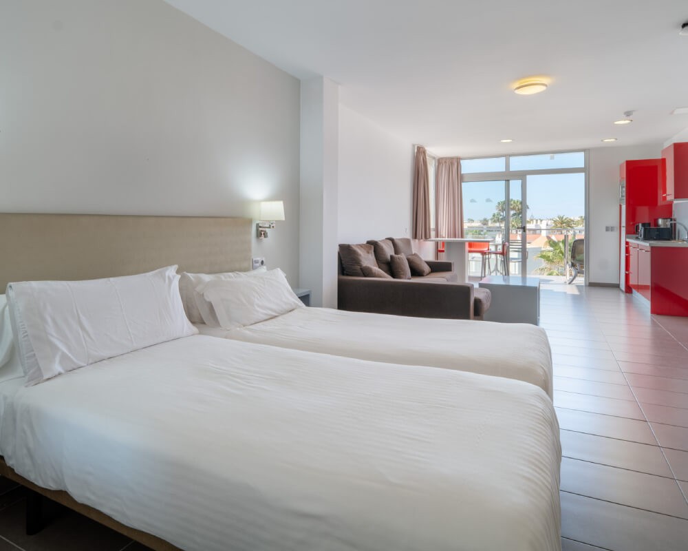 hotel_img
