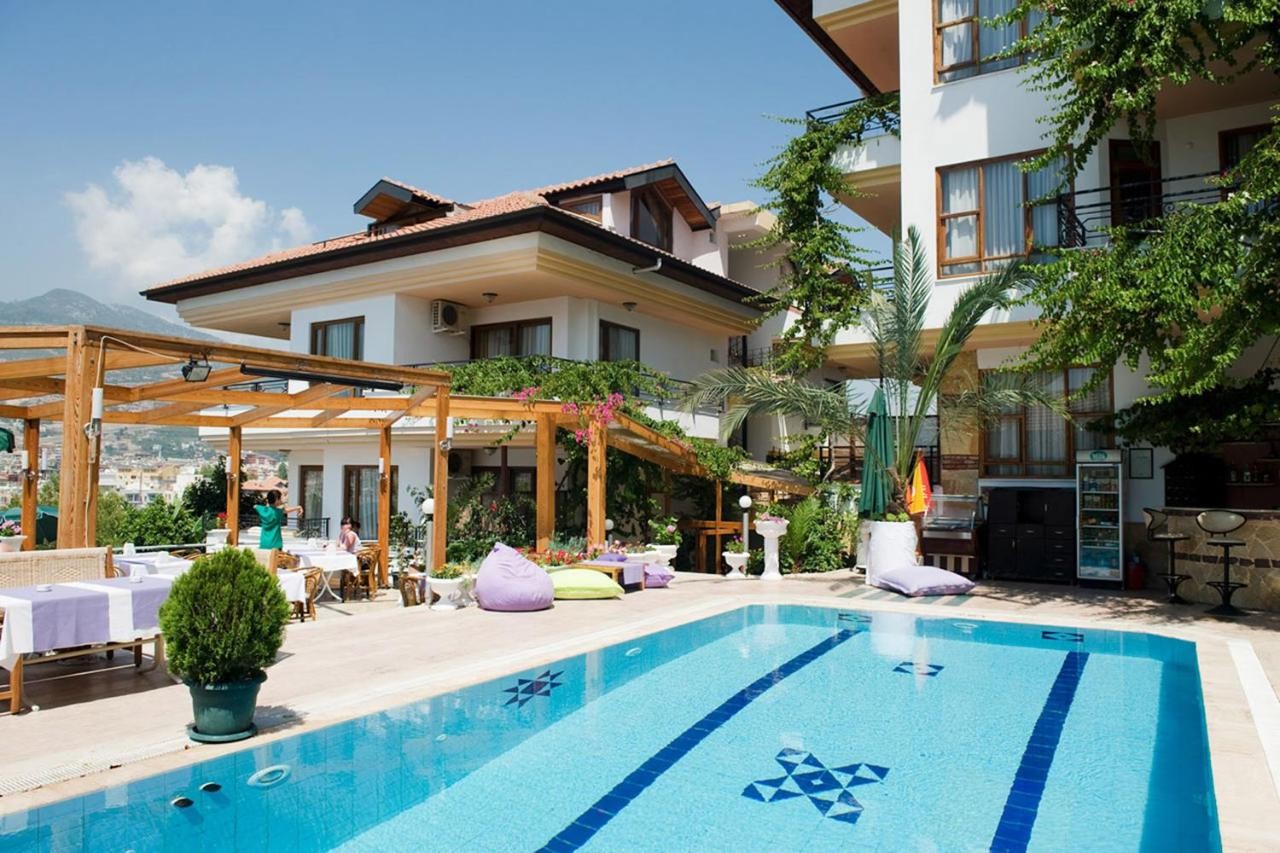 hotel_img