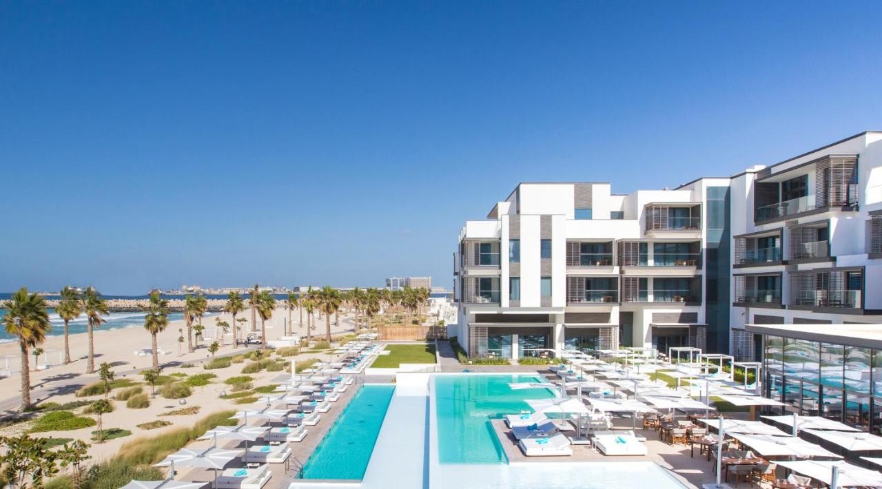hotel_img