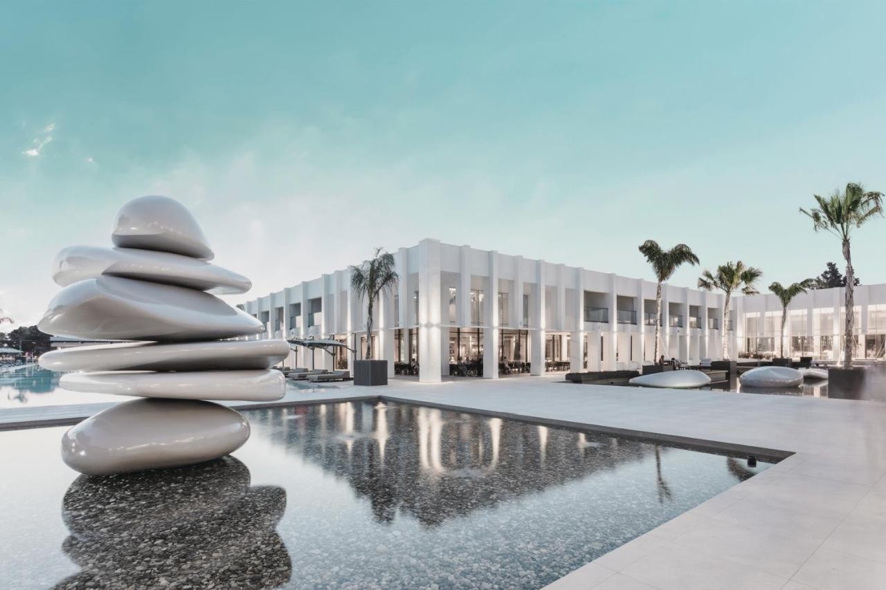 hotel_img