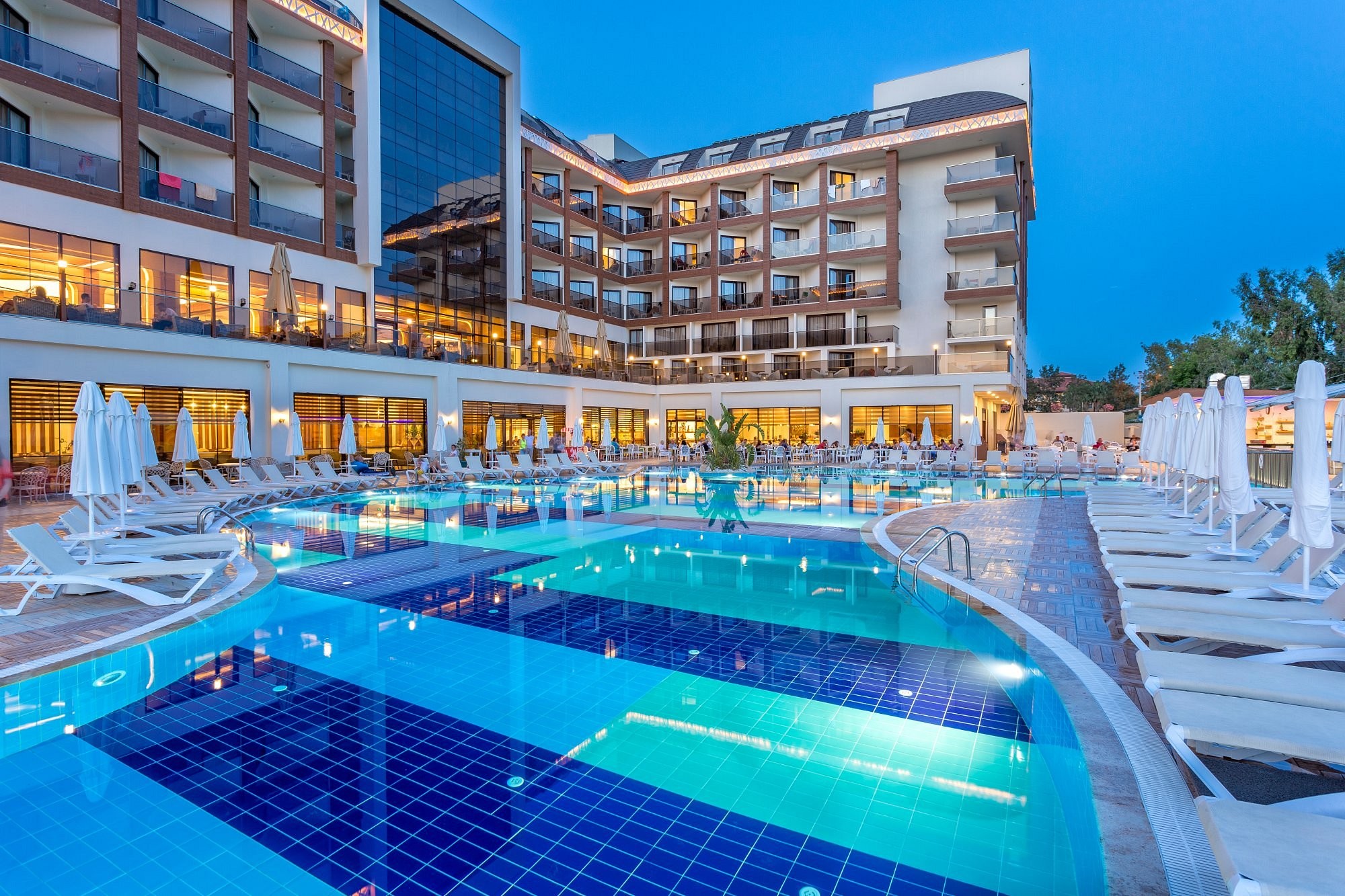 hotel_img