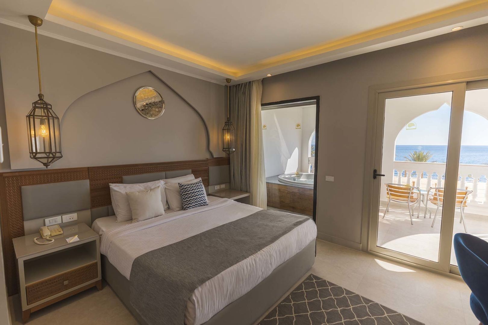 hotel_img