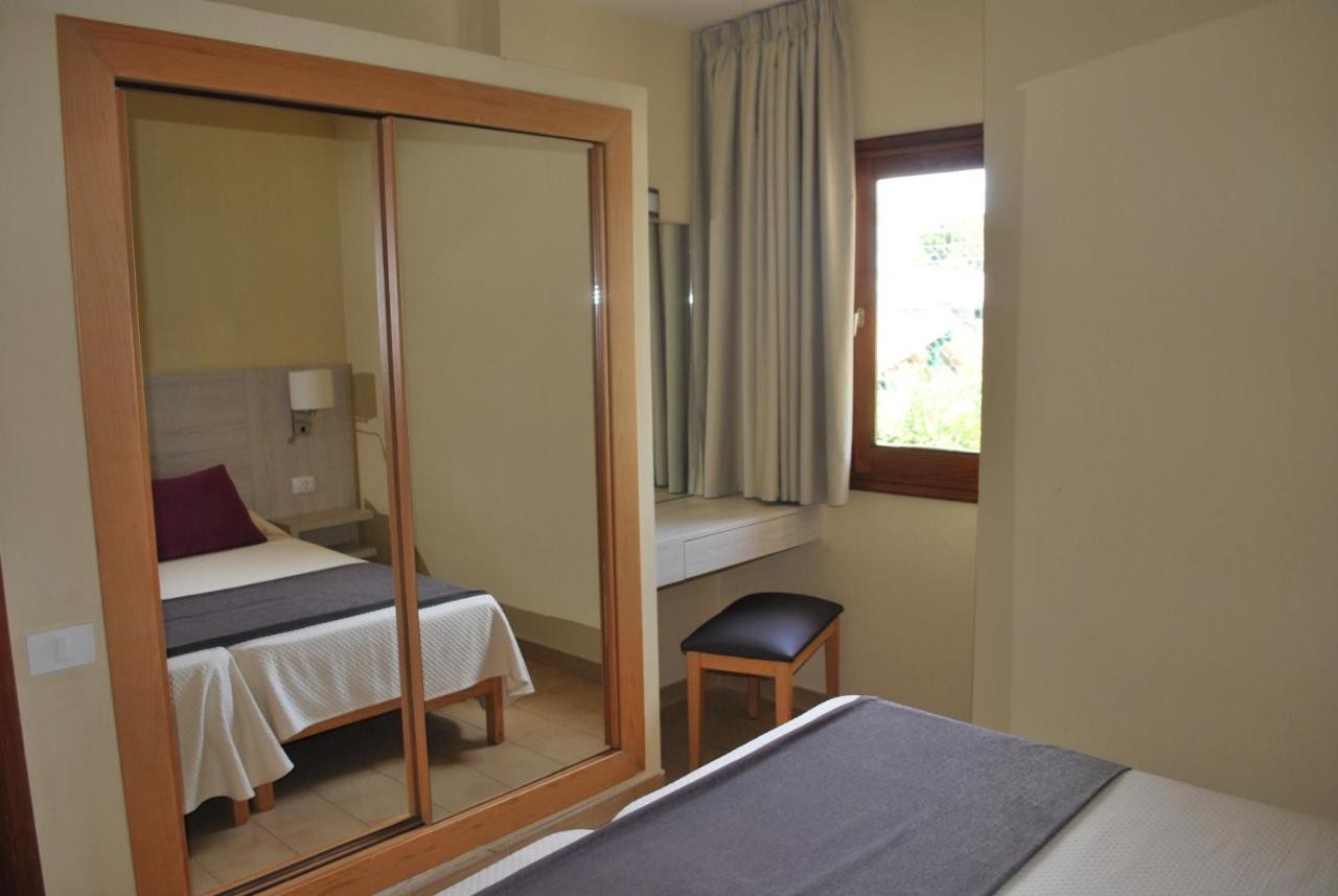 hotel_img