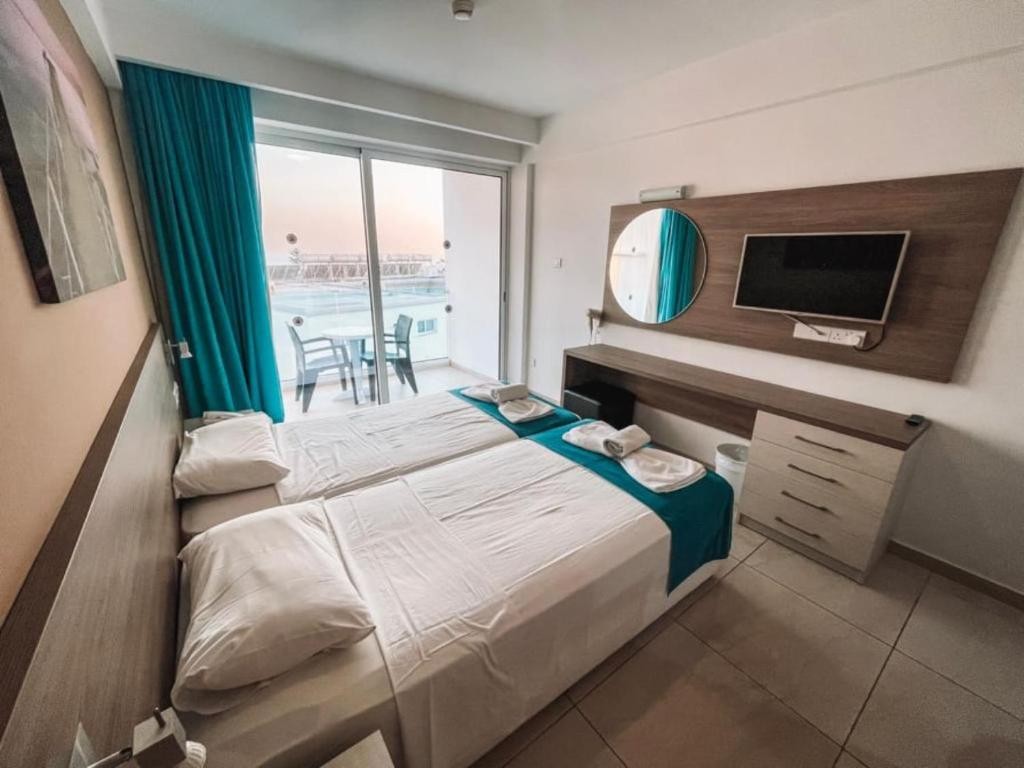 hotel_img