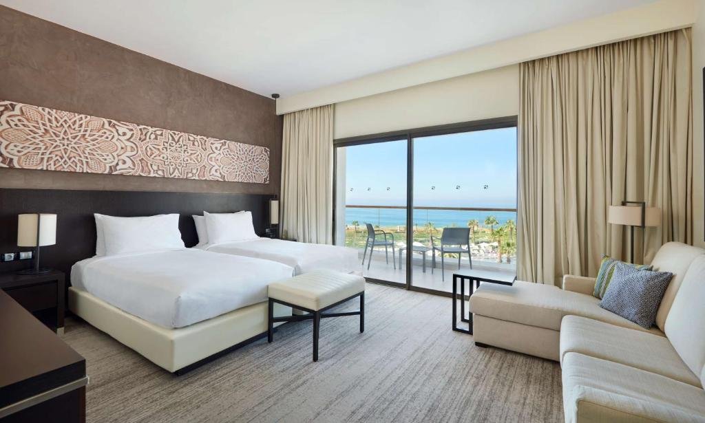hotel_img