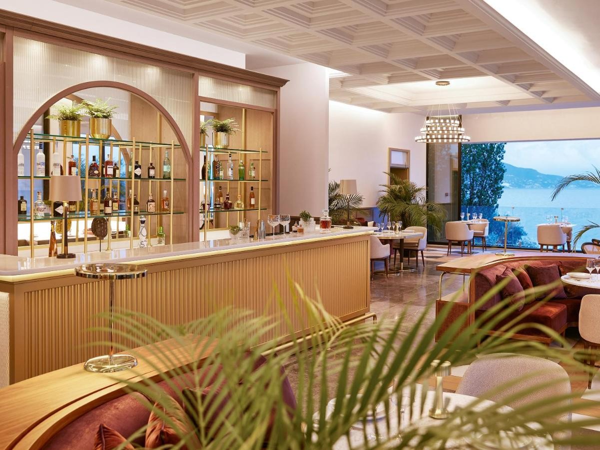hotel_img
