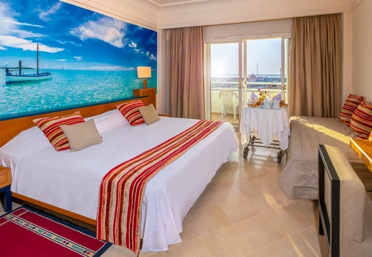 hotel_img