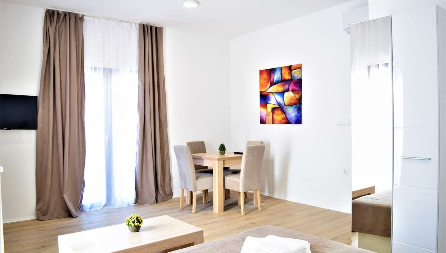 hotel_img