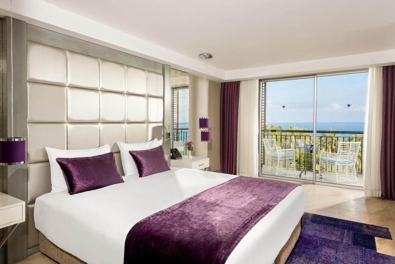 hotel_img