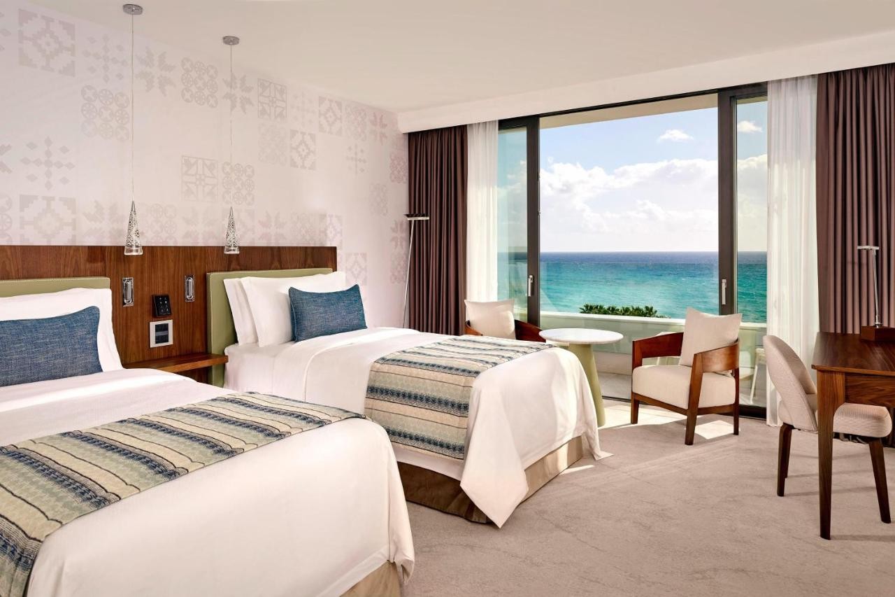 hotel_img
