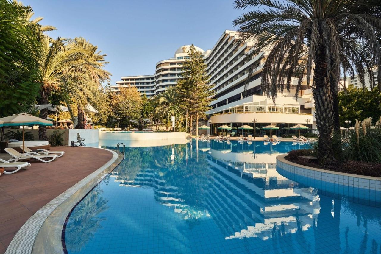 hotel_img