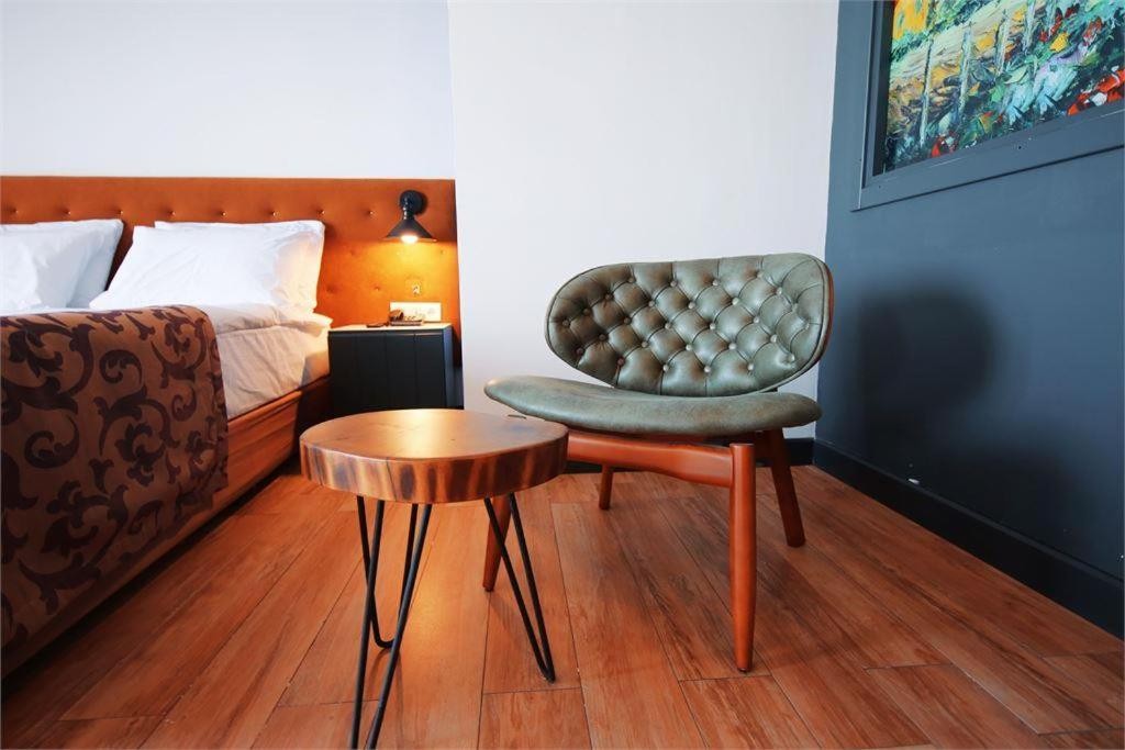 hotel_img