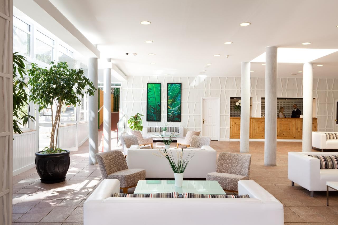 hotel_img