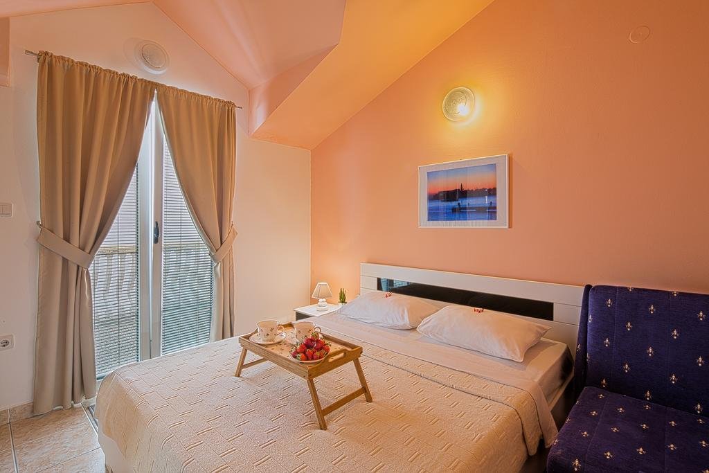 hotel_img