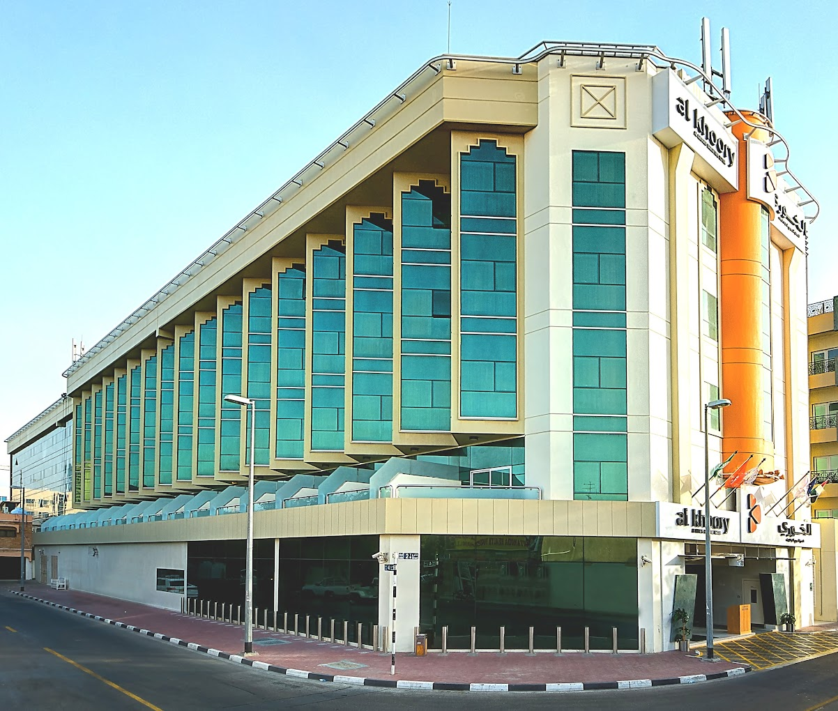 hotel_img