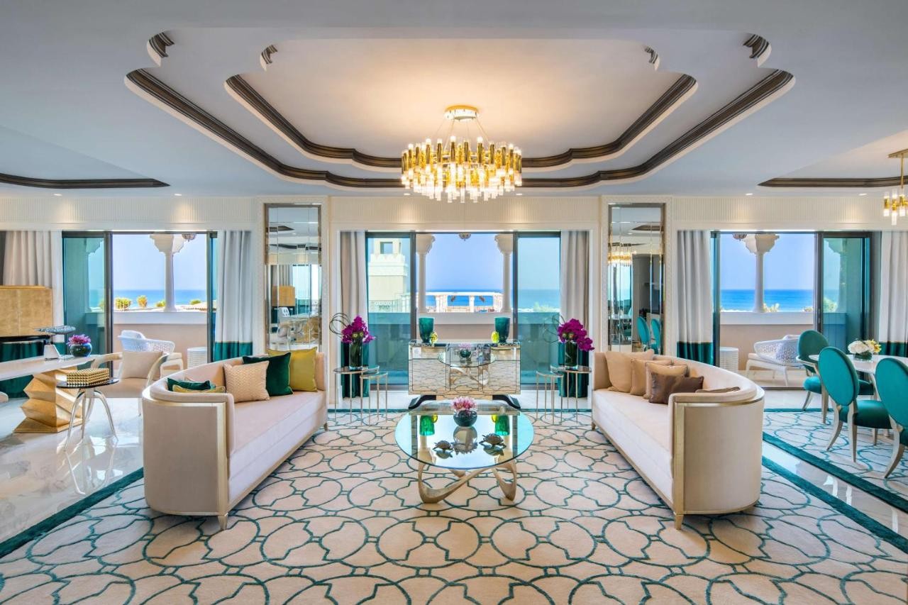 hotel_img