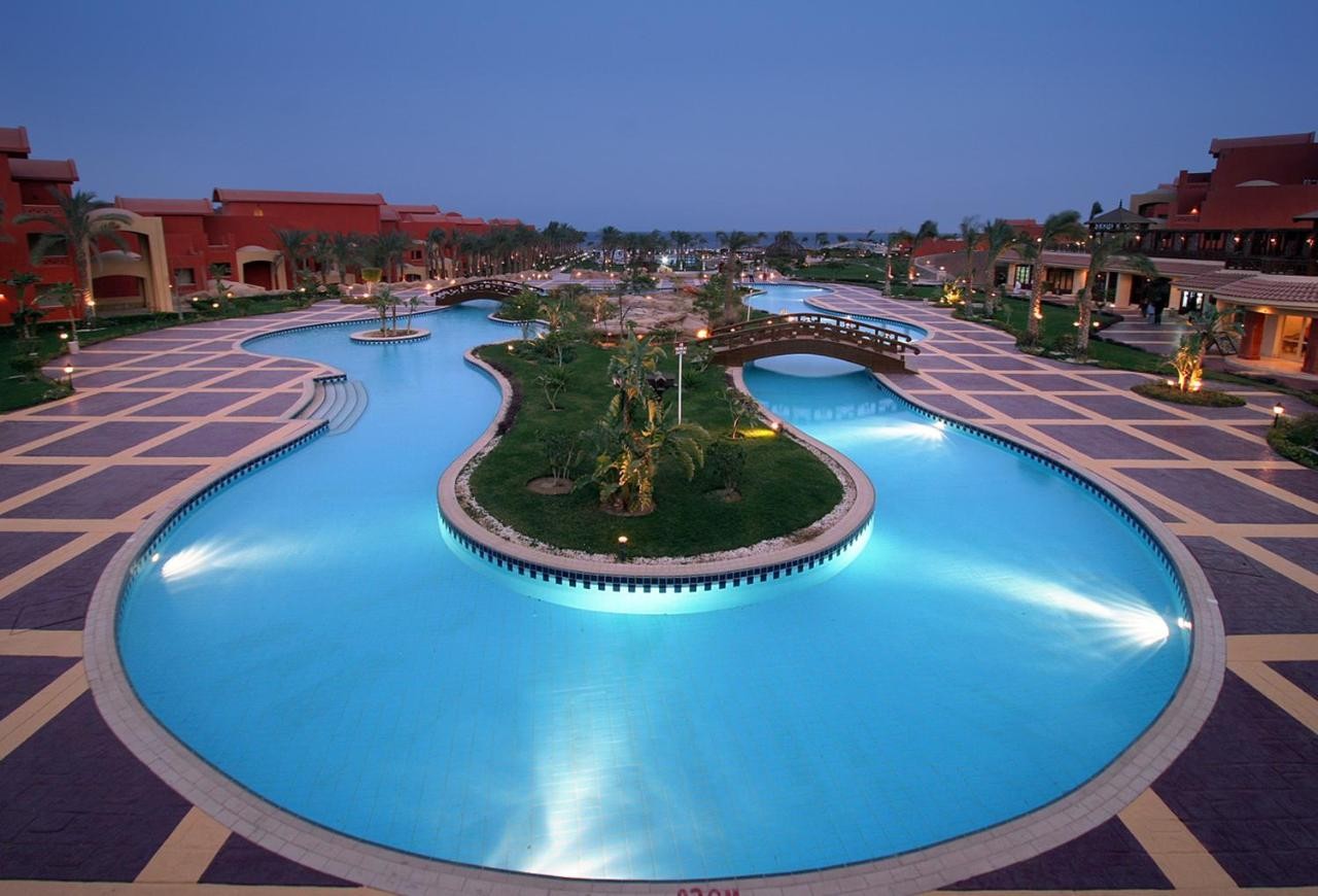 hotel_img