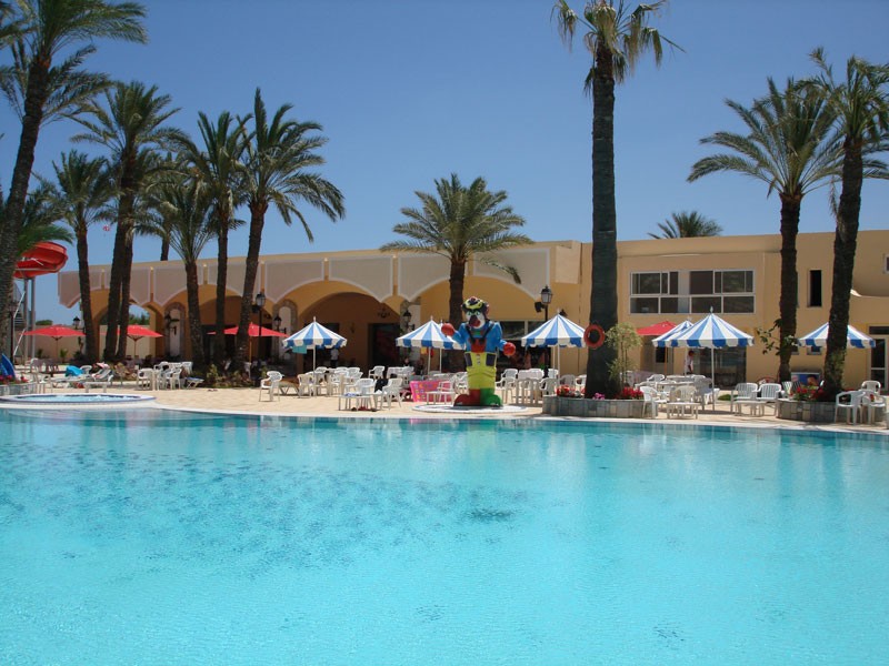 hotel_img