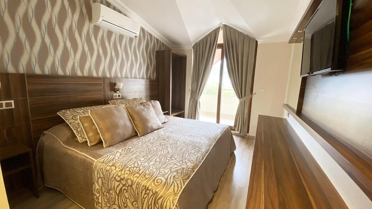 hotel_img