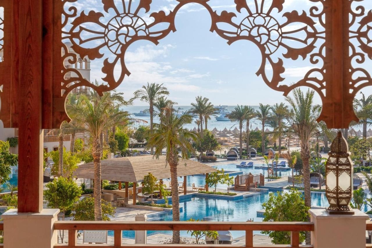 hotel_img