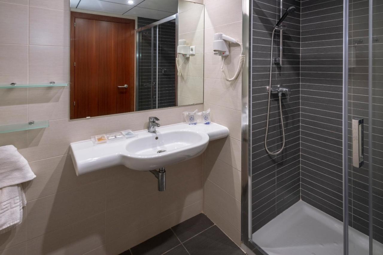 hotel_img